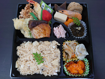 お弁当 2,160円
